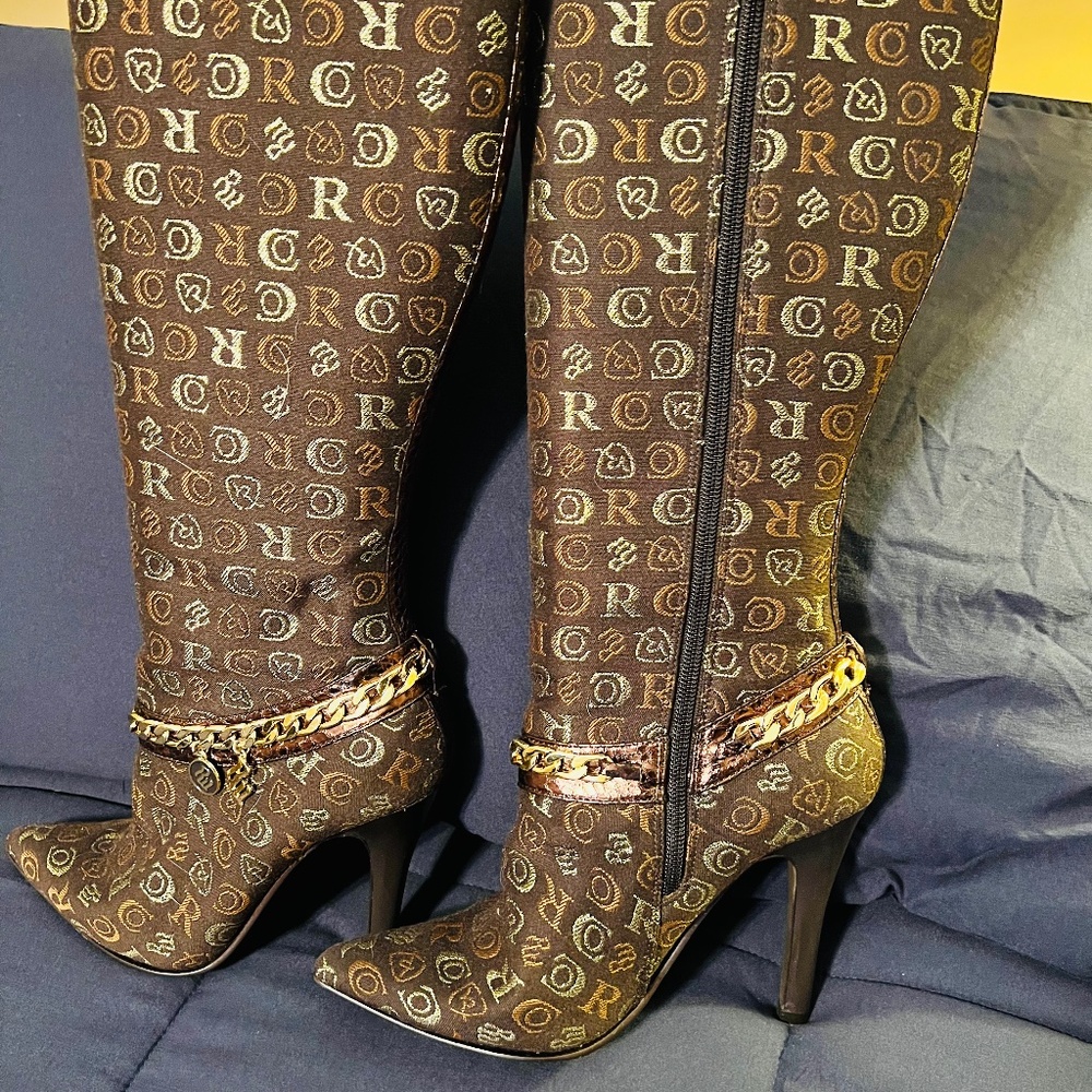 Rocco wear boots